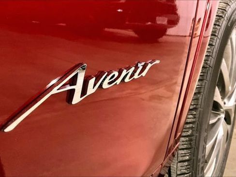 New 2026 Buick Enclave Avenir w/ Super Cruise Package AWD/4WD image 7