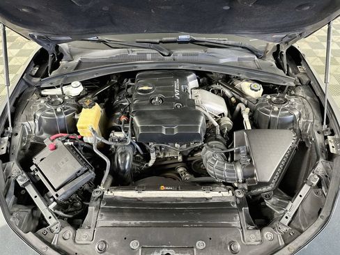 Used 2017 Chevrolet Camaro LT RWD image 30