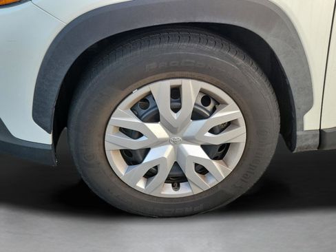 Used 2022 Toyota Corolla Cross L image 24