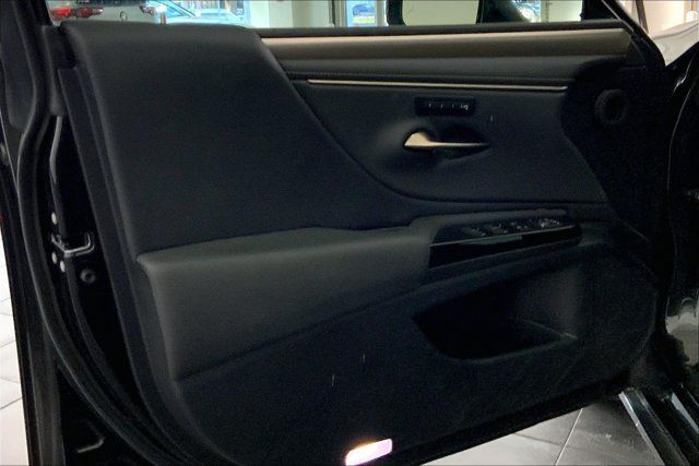 Used 2023 Lexus ES 300h F Sport FWD image 10