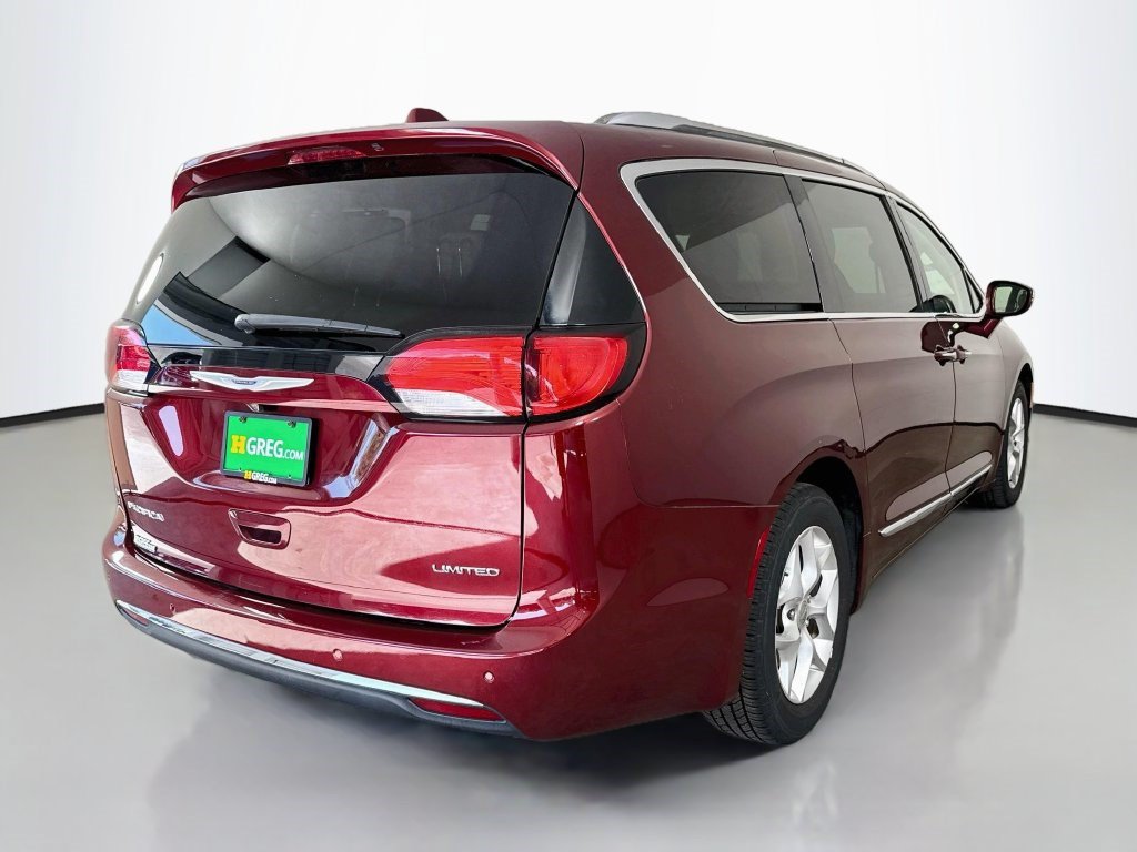 Used 2020 Chrysler Pacifica Limited FWD image 10