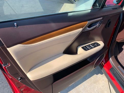 Used 2019 Lexus RX 450h AWD image 22
