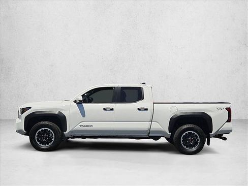 Certified 2024 Toyota Tacoma TRD Off-Road w/ TRD Off Road Upgrade Package AWD/4WD image 9
