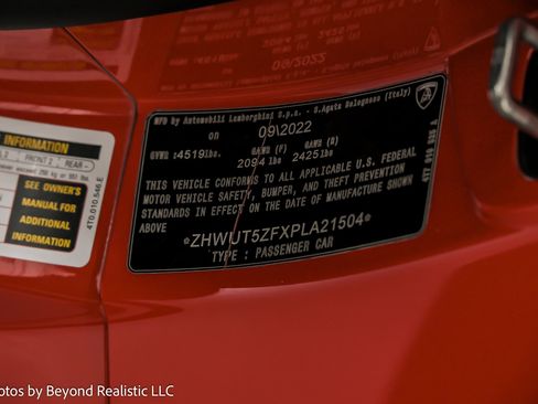 Used 2023 Lamborghini Huracan EVO image 43