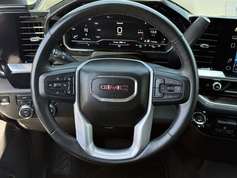 Used 2025 GMC Sierra 1500 SLT AWD/4WD image 12