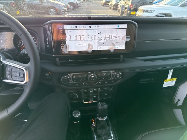 New 2026 Jeep Wrangler Unlimited Sahara AWD/4WD image 21