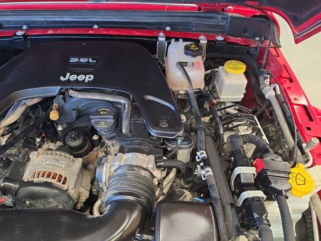 Used 2021 Jeep Gladiator Overland w/ Popular Equipment Package AWD/4WD image 51