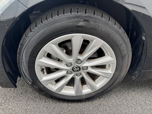 Used 2023 Toyota Corolla LE w/ LE Convenience Package image 21