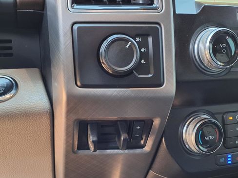 Used 2019 Ford F450 Limited image 20