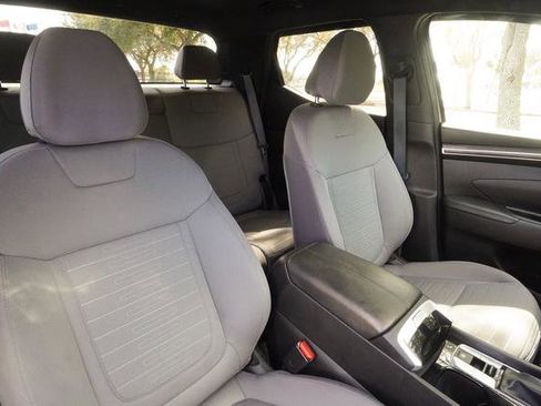 Used 2023 Hyundai Santa Cruz SE image 28