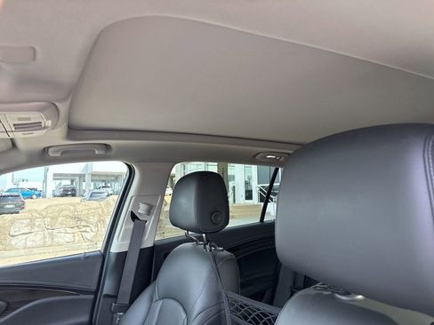 Used 2020 Buick Envision Essence w/ Experience Buick Package image 11