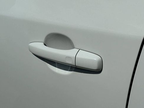 Used 2017 Volvo S60 T5 Dynamic w/ Vision Package image 19