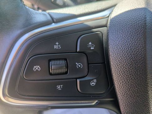Used 2022 Buick Encore GX Essence w/ Advanced Technology Package AWD/4WD image 17