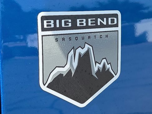 Used 2022 Ford Bronco Big Bend w/ Sasquatch Package AWD/4WD image 17