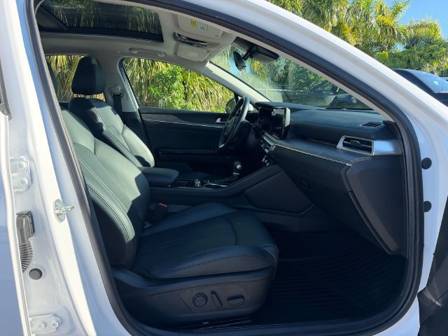 Used 2024 Kia K5 EX w/ EX Premium Package FWD image 16