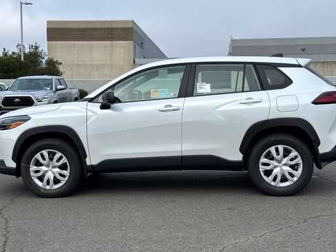 Certified 2026 Toyota Corolla Cross L image 5