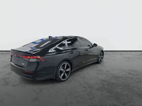 Used 2024 Honda Accord Sport image 4