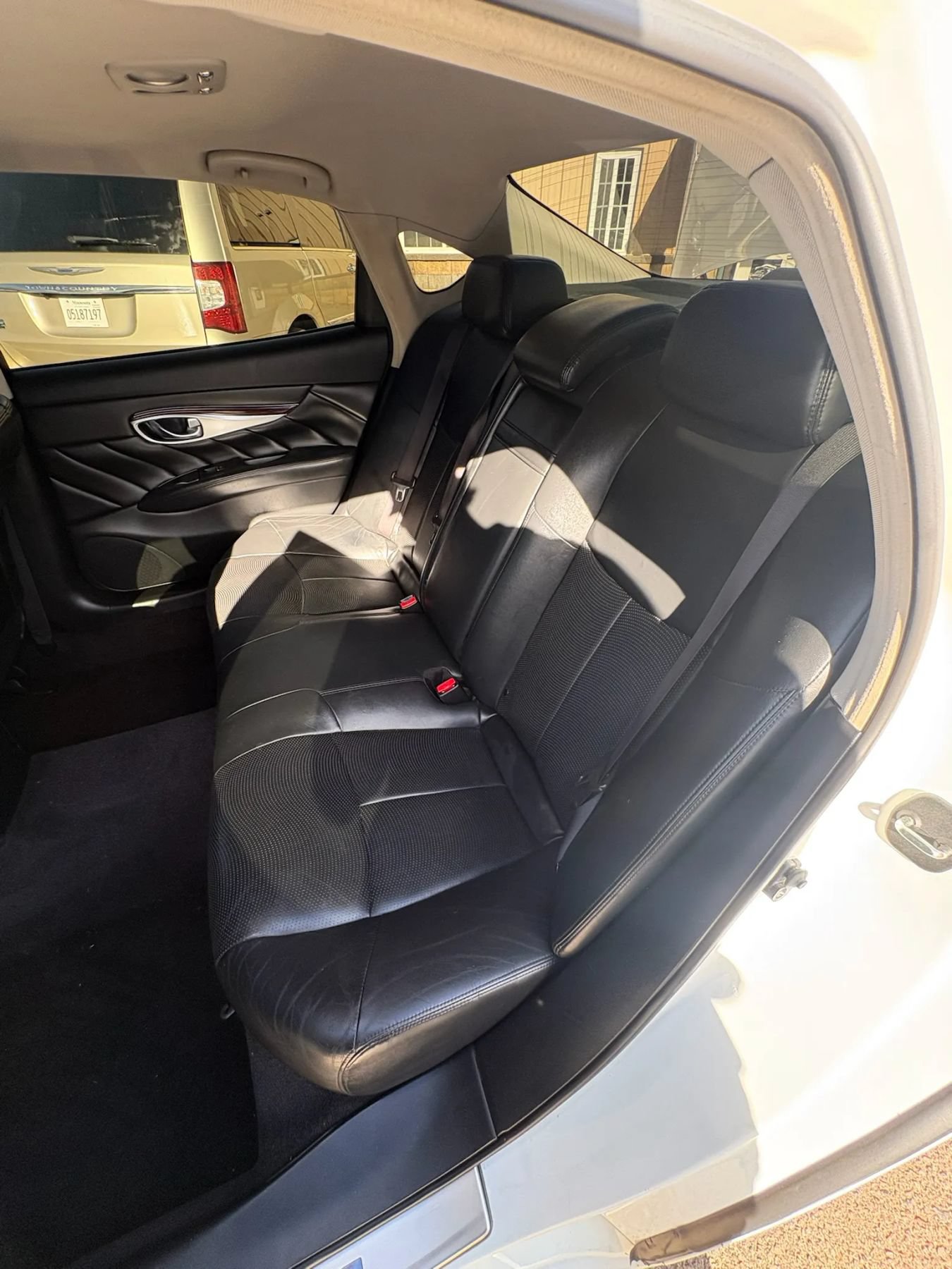 Used 2015 INFINITI Q70 L 3.7 AWD/4WD image 44
