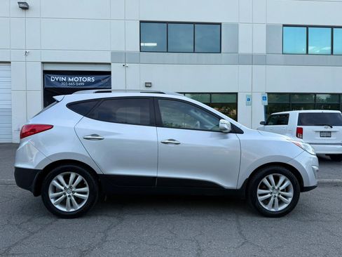 Used 2012 Hyundai Tucson Limited FWD image 2