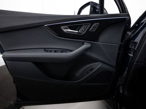 Certified 2025 Audi Q7 2.0T Premium Plus w/ Premium Plus Package image 11