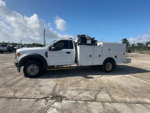 Used 2020 Ford F550 4x4 Regular Cab Super Duty image 4