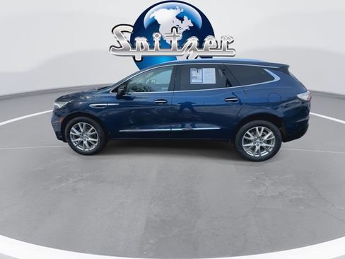 Used 2023 Buick Enclave Essence w/ Experience Buick Package image 6