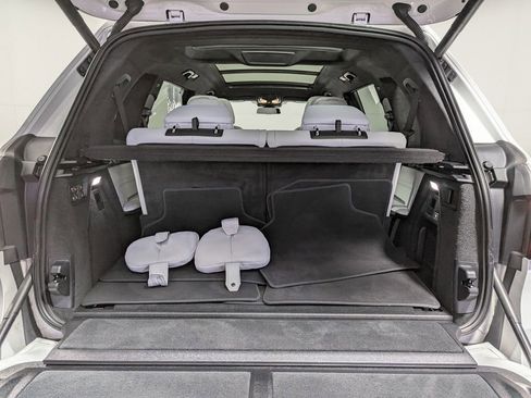 Certified 2023 BMW X7 xDrive40i image 49