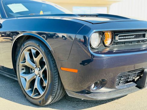 Used 2016 Dodge Challenger SXT Plus image 2