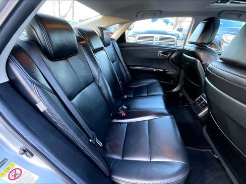 Used 2016 Toyota Avalon XLE Premium image 18