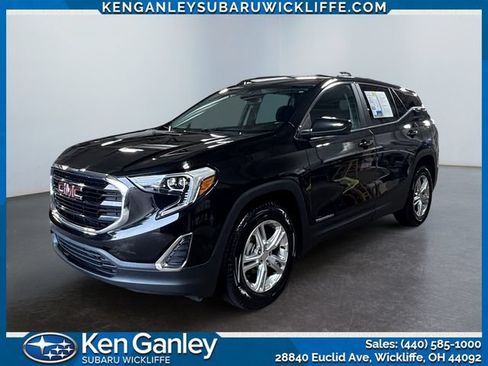 Used 2021 GMC Terrain SLE FWD image 1