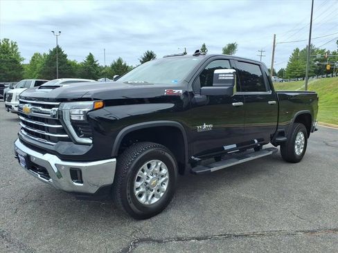 Used 2026 Chevrolet Silverado 2500 LTZ w/ LTZ Texas Edition AWD/4WD image 7