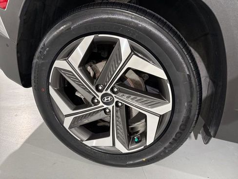 Used 2023 Hyundai Tucson Limited image 15