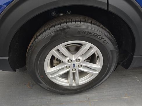 Used 2022 Ford Explorer XLT w/ Equipment Group 202A image 17