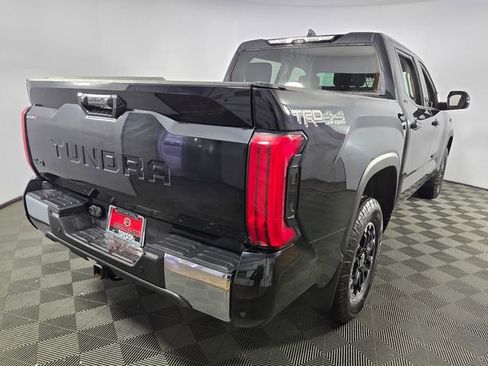 Used 2022 Toyota Tundra SR5 w/ TRD Off-Road Package image 9