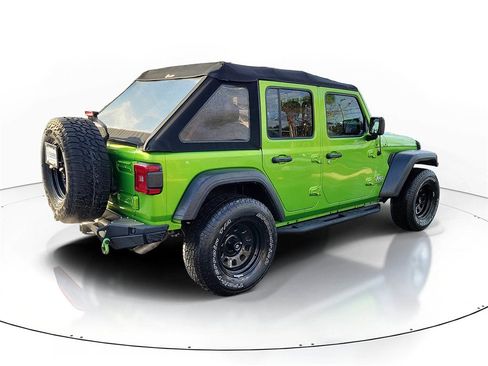 Used 2019 Jeep Wrangler Unlimited Sport S image 4