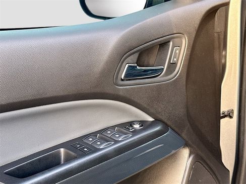Used 2021 Chevrolet Colorado Z71 w/ Safety Package image 17