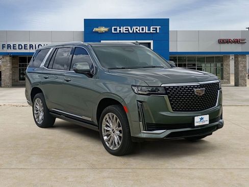 Used 2024 Cadillac Escalade Premium Luxury w/ Performance Package image 7