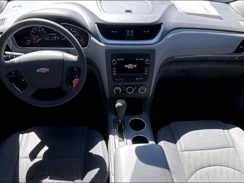 Used 2017 Chevrolet Traverse LS image 14