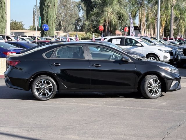 Used 2023 Kia Forte LXS FWD image 4