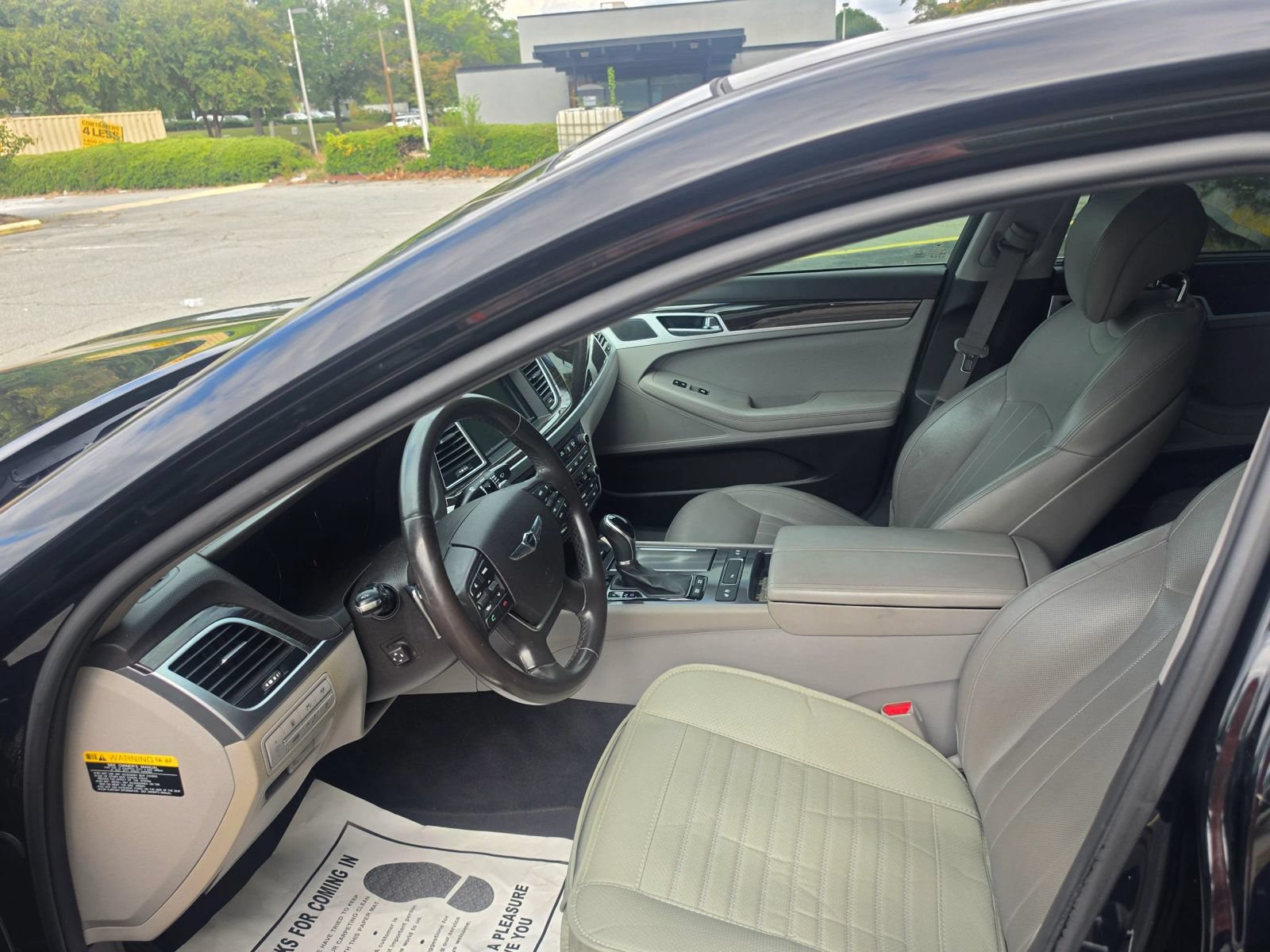 Used 2017 Genesis G80 3.8 w/ Option Group 02 RWD image 15