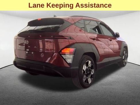 Used 2025 Hyundai Kona SEL FWD image 5