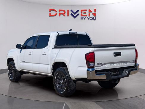 Used 2021 Toyota Tacoma SR5 image 3