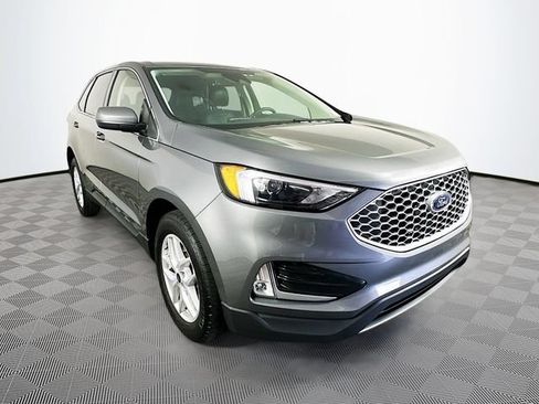 Certified 2024 Ford Edge SEL w/ Convenience Package AWD/4WD image 4