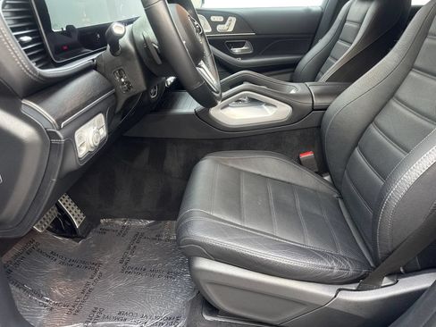 Used 2023 Mercedes-Benz GLS 580 4MATIC image 26