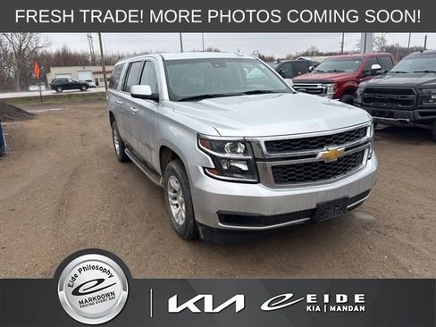 Used 2020 Chevrolet Suburban LT image 1