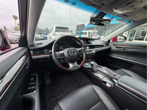 Used 2016 Lexus ES 350 w/ Navigation System Package FWD image 24