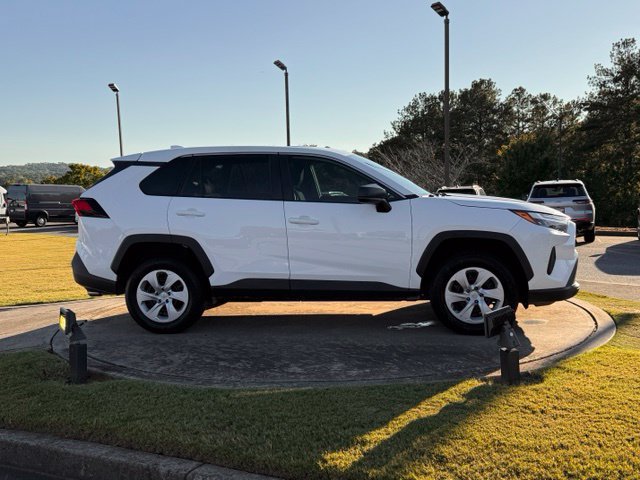 Used 2023 Toyota RAV4 LE FWD image 8