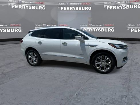Used 2020 Buick Enclave Avenir w/ Avenir Technology Package AWD/4WD image 9