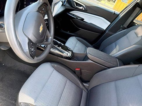 Used 2024 Chevrolet Trax LT FWD image 9