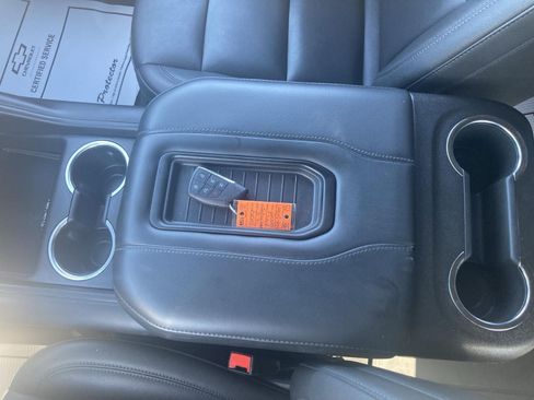 Used 2024 Chevrolet Suburban Z71 AWD/4WD image 26